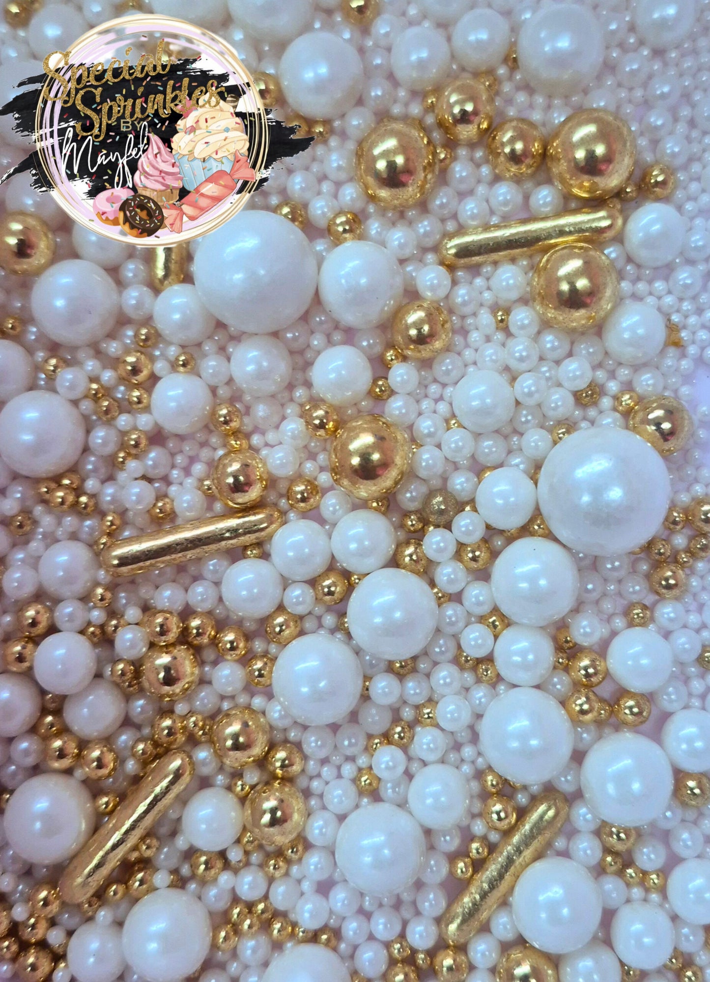 Perlas blancas con oro